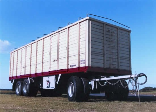 Acoplado fabricado por Delgrande